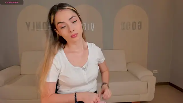 StacyWoods online show from 07-23-26, 11:52