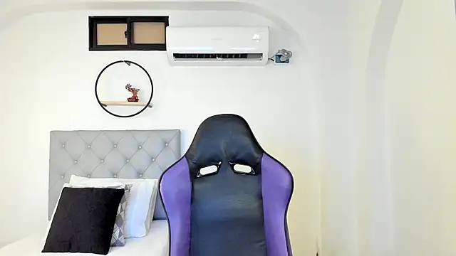 LiamGarcia1 online show from 02-05-25, 12:38