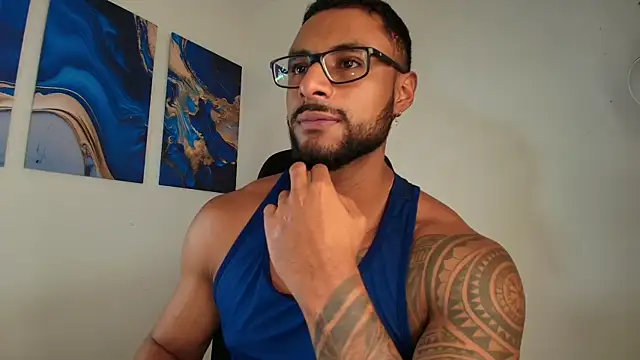 LiamGarcia1 online show from 02-11-26, 04:56