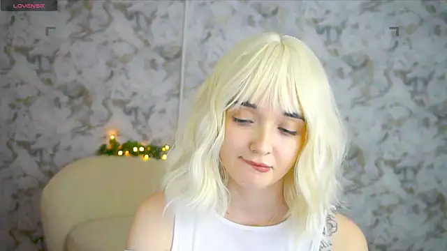 Ashley S online show from 05-18-26, 04:07