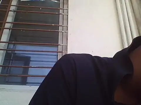 Snapshot of AuntyLover_BhabhiLover_ chatting on 02-05-25, 08:32 AuntyLover BhabhiLover online show from 02-05-25, 08:32