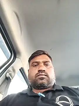 Snapshot of pintuS40 chatting on 01-09-25, 10:52 pintuS40 online show from 01-09-25, 10:52