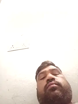 Snapshot of pintuS40 chatting on 01-12-25, 01:53 pintuS40 online show from 01-12-25, 01:53