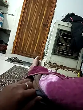 Snapshot of pintuS40 chatting on 01-16-25, 11:27 pintuS40 online show from 01-16-25, 11:27