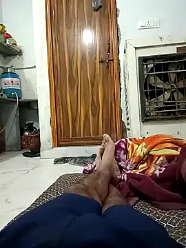 Snapshot of pintuS40 chatting on 01-17-25, 02:07 pintuS40 online show from 01-17-25, 02:07