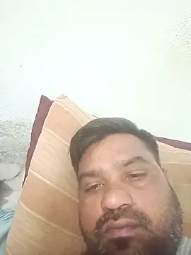 Snapshot of pintuS40 chatting on 01-21-25, 02:59 pintuS40 online show from 01-21-25, 02:59