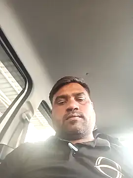 Snapshot of pintuS40 chatting on 01-24-25, 10:21 pintuS40 online show from 01-24-25, 10:21