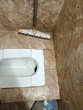 Snapshot of pintuS40 chatting on 02-11-25, 04:01 pintuS40 online show from 02-11-25, 04:01