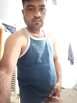 Snapshot of pintuS40 chatting on 02-21-25, 12:05 pintuS40 online show from 02-21-25, 12:05