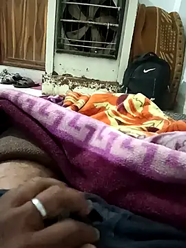 Snapshot of pintuS40 chatting on 02-24-25, 11:52 pintuS40 online show from 02-24-25, 11:52