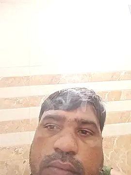 Snapshot of pintuS40 chatting on 10-09-25, 01:36 pintuS40 online show from 10-09-25, 01:36