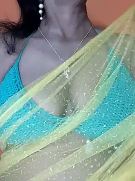 sophia600 online show from 12-24-24, 12:44