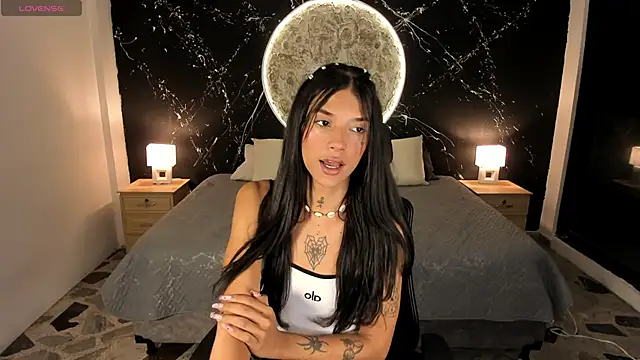 Snapshot of CoralRigan chatting on 12-08-24, 03:21 CoralRigan online show from 12-08-24, 03:21