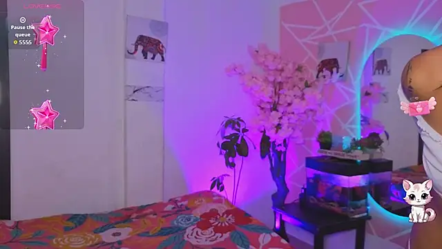 CoralRigan online show from 11-11-25, 02:44