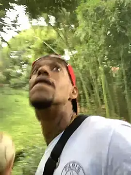 Salomon koude online show from 11-30-25, 05:06