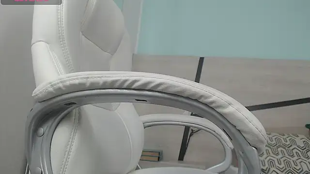 sussy leon online show from 02-20-25, 03:19