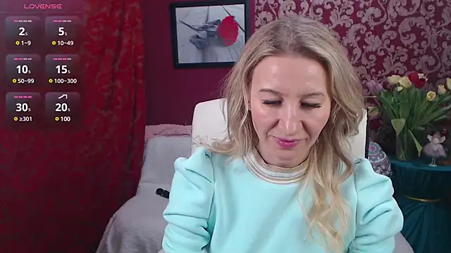 Snapshot of Sofia_Soul chatting on 03-10-25, 06:23 Sofia Soul online show from 03-10-25, 06:23