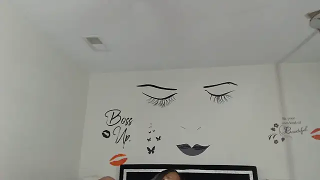 Snapshot of chocolatefantasyxxox chatting on 12-04-24, 12:41 chocolatefantasyxxox online show from 12-04-24, 12:41