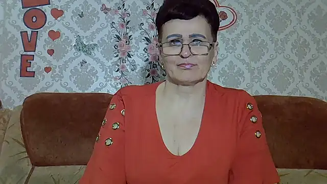 Snapshot of PaulaGolden chatting on 06-04-26, 06:58 PaulaGolden online show from 06-04-26, 06:58