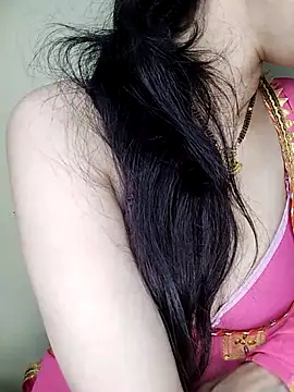 Snapshot of Fair-magic-woman chatting on 03-21-25, 06:29 Fair-magic-woman online show from 03-21-25, 06:29