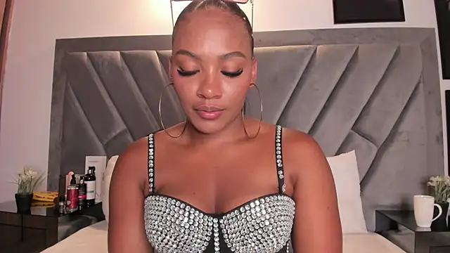 brenda nova18 online show from 03-19-26, 09:41