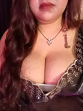 Snapshot of Suhanakhan00 chatting on 08-04-26, 10:18 Suhanakhan00 online show from 08-04-26, 10:18