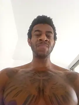 Snapshot of Blacklength chatting on 02-28-26, 11:06 Blacklength online show from 02-28-26, 11:06