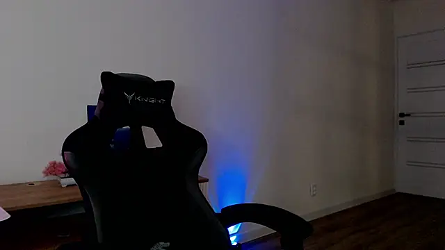 Princess Shy    online show from 03-12-25, 05:49