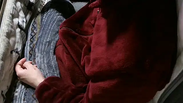 cinnabar red online show from 04-07-26, 02:56