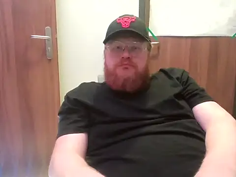 Snapshot of 1212lukasz chatting on 04-04-26, 11:24 1212lukasz online show from 04-04-26, 11:24