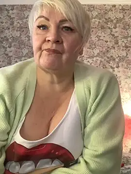 Laura Millf online show from 02-03-25, 02:02