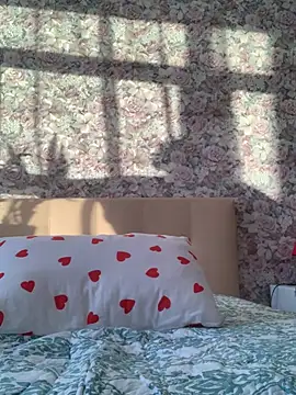 Laura Millf online show from 02-20-25, 02:24