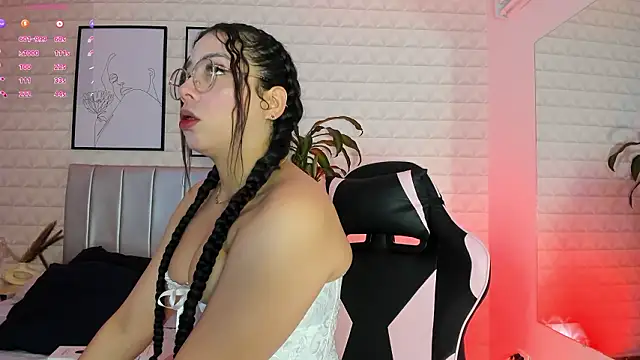 Lizzie-Evans online show from 02-12-26, 12:11