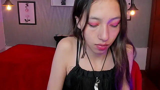 Snapshot of Valeria_roussi chatting on 01-14-25, 05:34 Valeria roussi online show from 01-14-25, 05:34