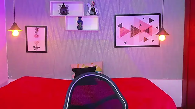 Snapshot of Valeria_roussi chatting on 01-21-25, 03:10 Valeria roussi online show from 01-21-25, 03:10