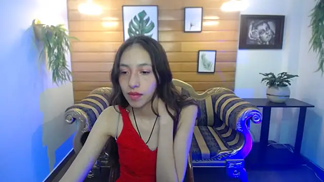 Snapshot of Valeria_roussi chatting on 02-15-25, 11:03 Valeria roussi online show from 02-15-25, 11:03