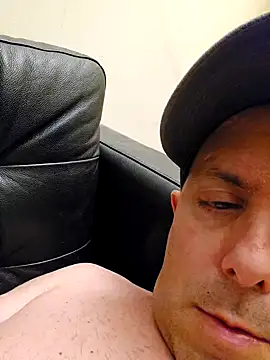 Snapshot of HeteroHotGuy1 chatting on 12-05-24, 09:17 HeteroHotGuy1 online show from 12-05-24, 09:17