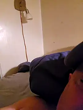 Snapshot of HeteroHotGuy1 chatting on 12-09-24, 06:55 HeteroHotGuy1 online show from 12-09-24, 06:55