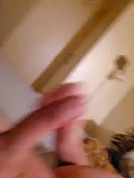 Snapshot of HeteroHotGuy1 chatting on 12-23-24, 03:50 HeteroHotGuy1 online show from 12-23-24, 03:50