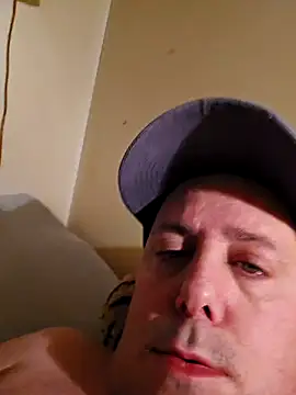 Snapshot of HeteroHotGuy1 chatting on 02-02-25, 12:19 HeteroHotGuy1 online show from 02-02-25, 12:19