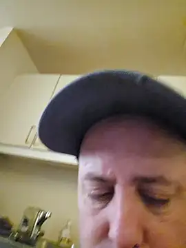 Snapshot of HeteroHotGuy1 chatting on 02-14-25, 02:44 HeteroHotGuy1 online show from 02-14-25, 02:44