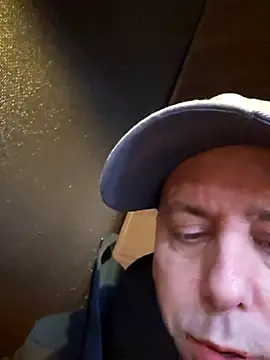 Snapshot of HeteroHotGuy1 chatting on 02-23-25, 01:57 HeteroHotGuy1 online show from 02-23-25, 01:57