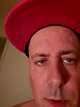 Snapshot of HeteroHotGuy1 chatting on 10-17-25, 05:10 HeteroHotGuy1 online show from 10-17-25, 05:10