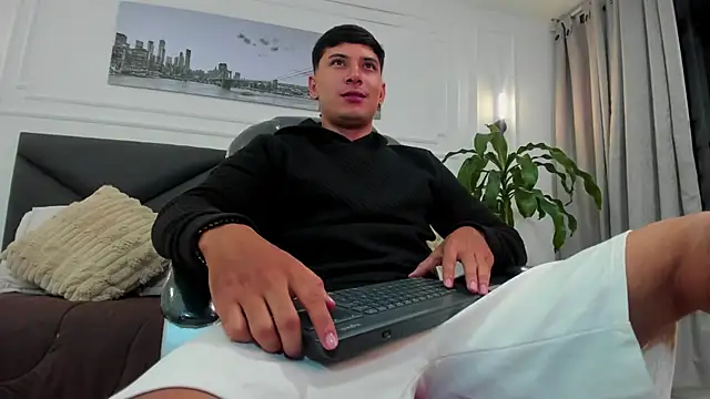 Damian23   online show from 11-22-25, 10:36