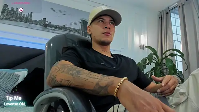 Damian23   online show from 01-15-26, 01:05