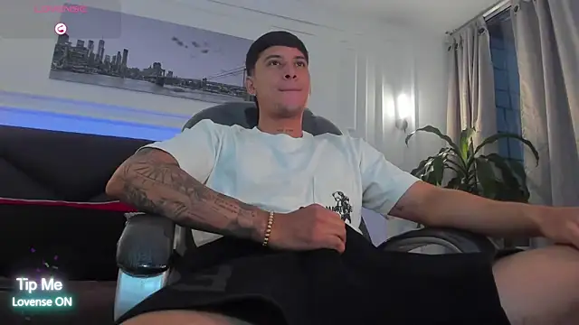 Damian23   online show from 03-12-26, 11:05