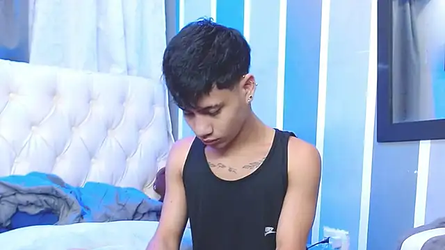 Sexys Boys Hot1 online show from 12-29-24, 07:17