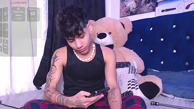 Sexys Boys Hot1 online show from 11-07-25, 02:33