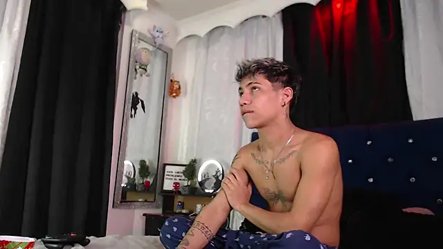 Sexys Boys Hot1 online show from 06-30-26, 01:06