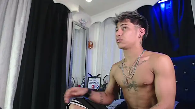 Sexys Boys Hot1 online show from 07-15-26, 01:11
